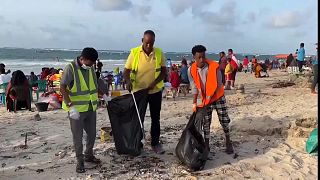 Volunteers redouble efforts to restore Mogadishu's golden coast