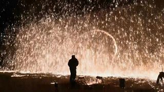 Molten iron show lights up night sky in Beijing for Lantern festival