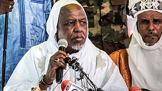 Mali: supporters of an influential imam postpone their demonstration for civilian rule