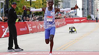 Kiptum sets world marathon record in Chicago in 2:00:35