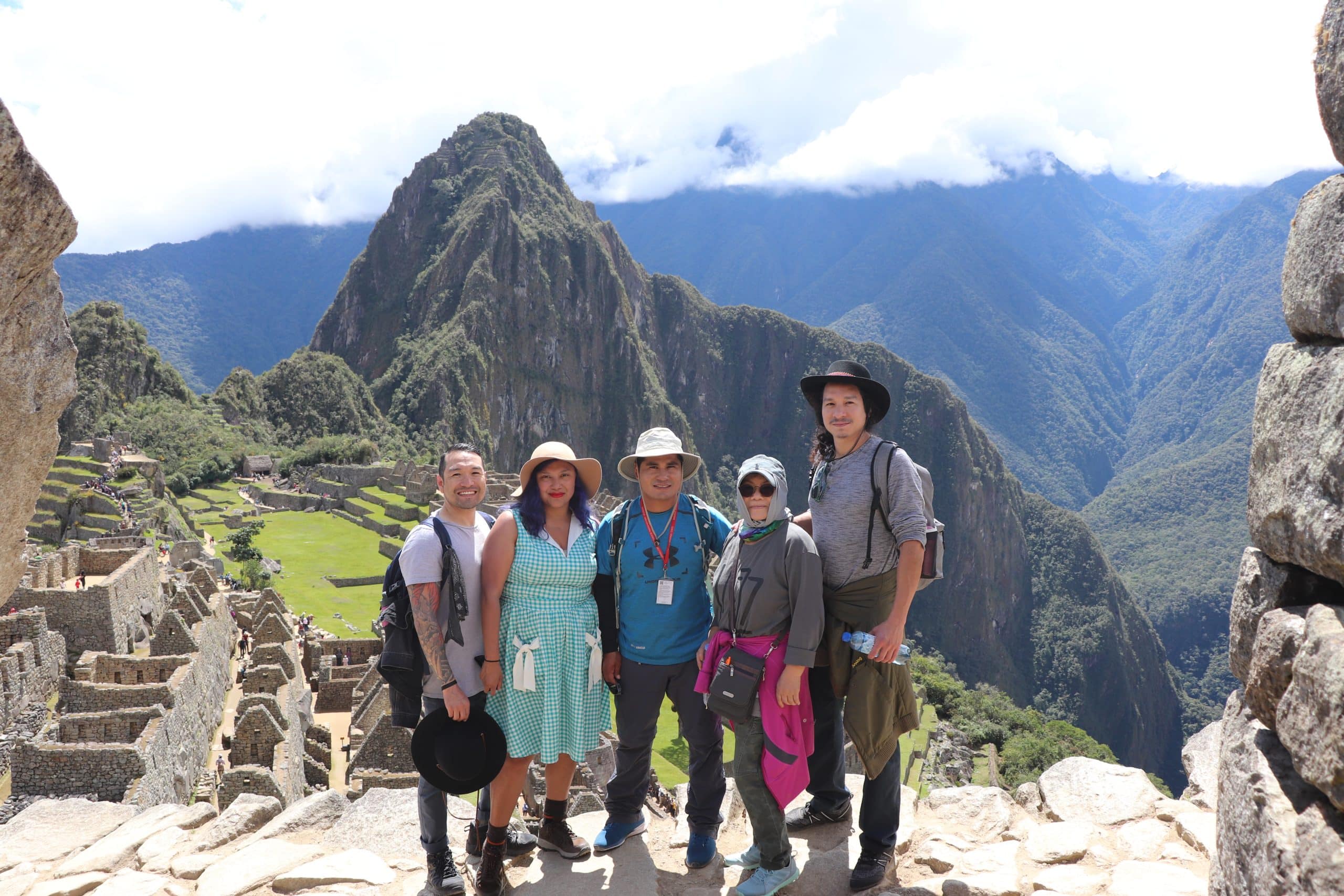 With client´s from United States at Machu Picchu | Apurimac Adventuress